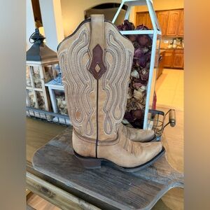 Corral Ladies Boots Sz 6.5M Like New THESE RUN SMALL SEE DESCRIPTION